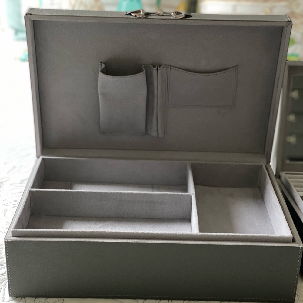 Jewelry Box - Picture 6 of 12